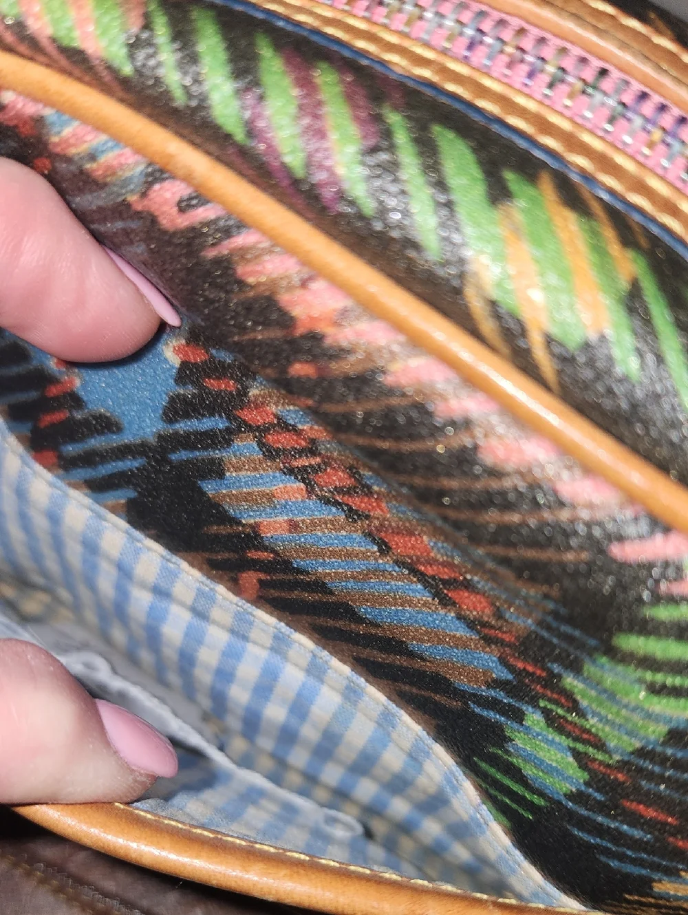 Dooney & Bourke Vintage Leather Rainbow Plaid Crossbody Baguette Pink Blue Y2K - Picture 10 of 16